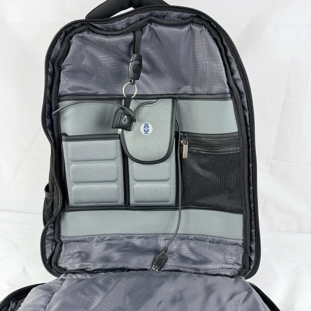 SWISSDIGITAL 38 L Laptop Backpack Simm 1.0 Deluxe Backpack Black